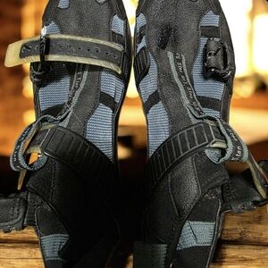 Men's Black and Blue Athletic Shoes